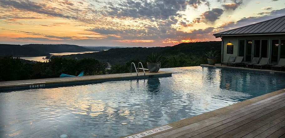 swimming-pool-sunset-spa-resort.jpg